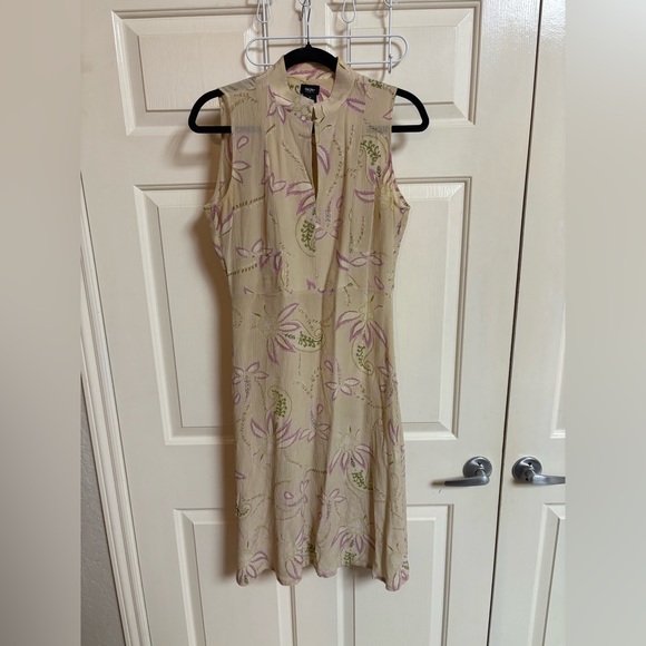 Mossimo Supply Co. Dresses & Skirts - VTG 90s 100% silk Mossimo High Keyhole Neck Paisley Cottagecore Midi Dress